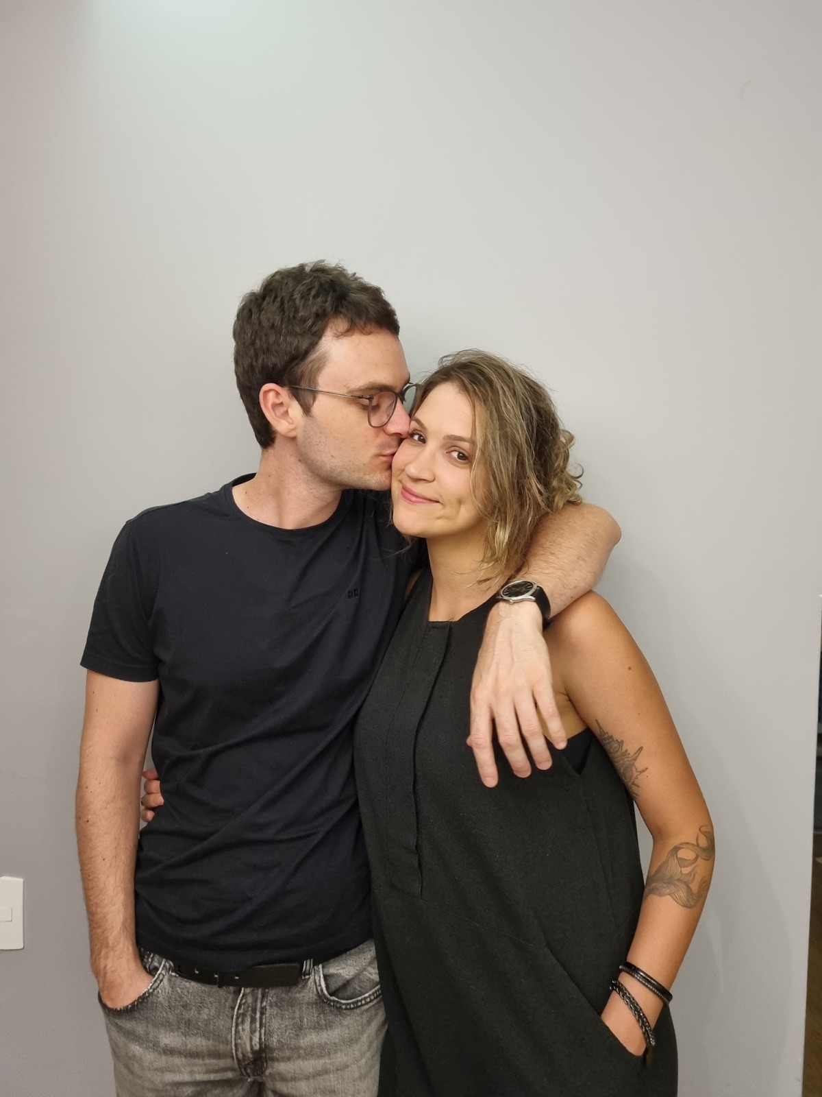 Lukas beijando Rafaela